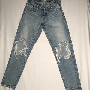 Moussy jeans size 27, distressed